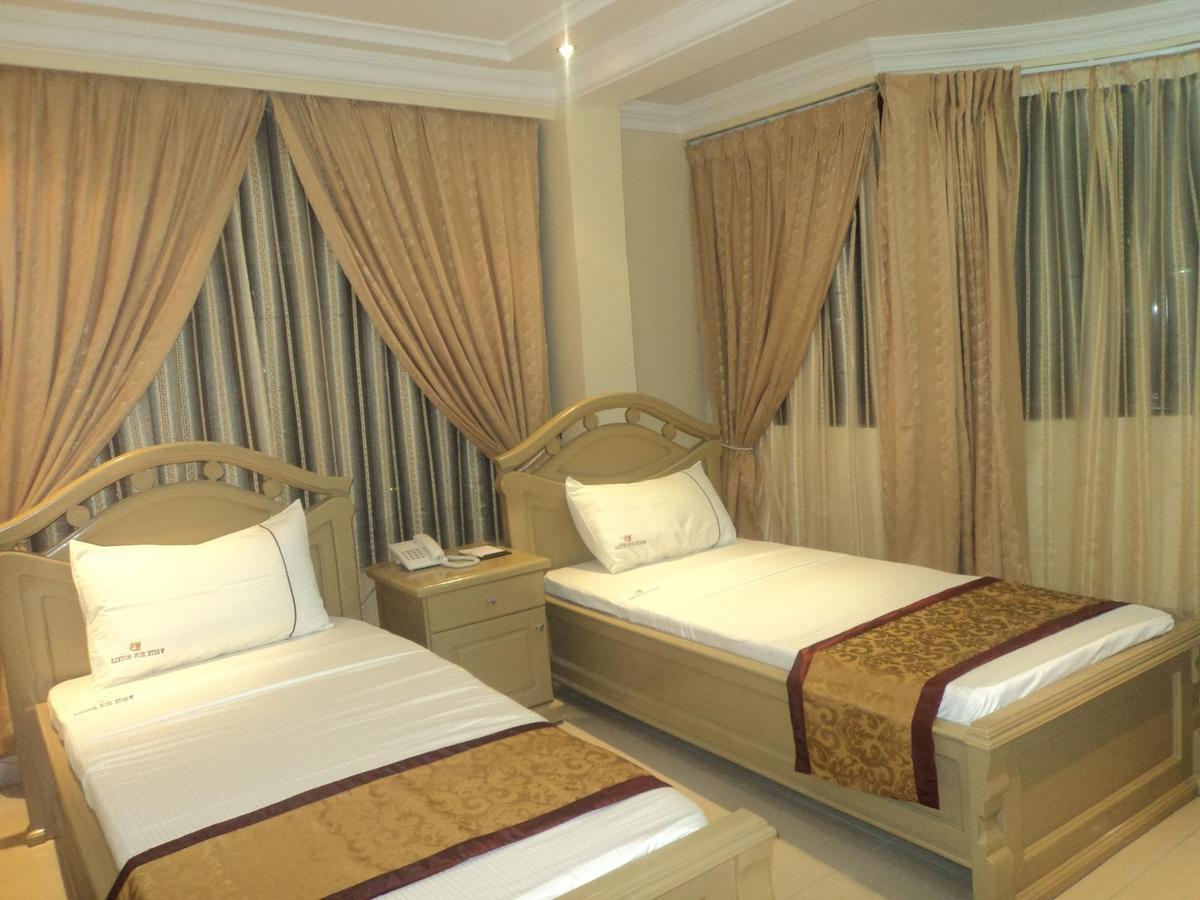 Rising Sun Hotel Дар ес Саалам Екстериор снимка