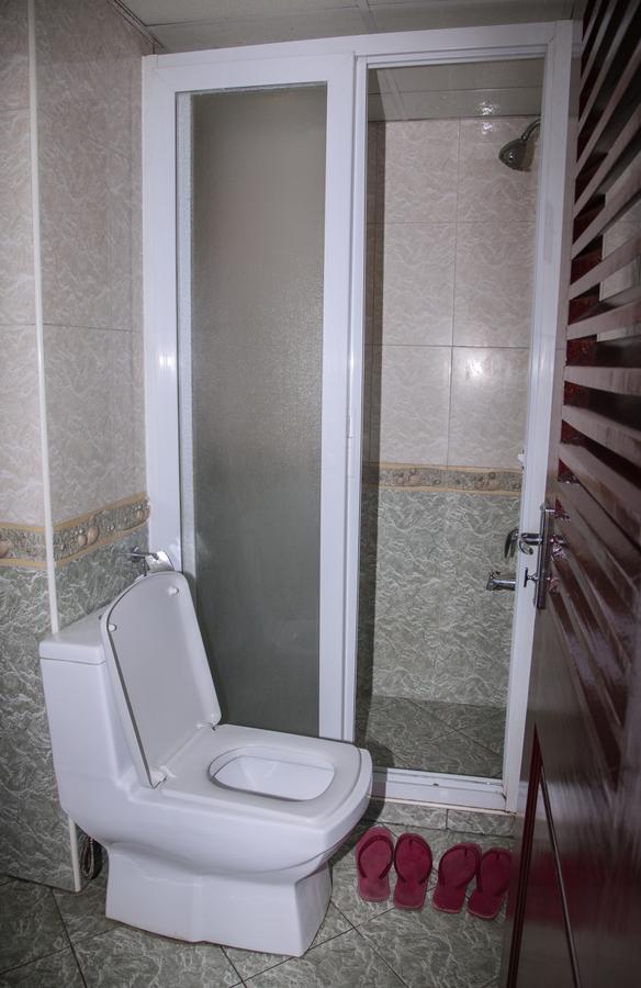 Rising Sun Hotel Дар ес Саалам Екстериор снимка
